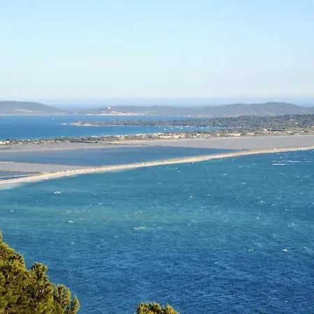 Mont Des Oiseaux-piscine Vue 180° Sur * Hyères